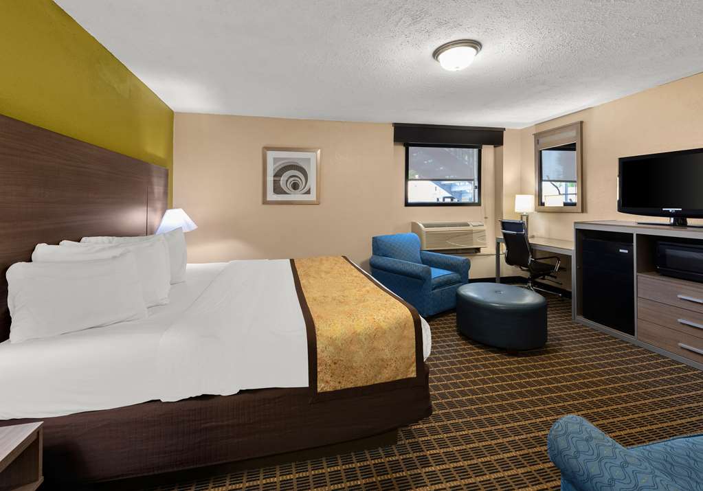 Best Western Adena Inn - photo 42