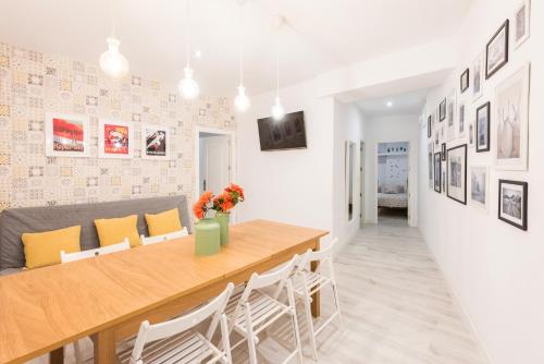 Atocha apartamentos zona Centro — 4-Star Luxury Hotel in Madrid, Spain