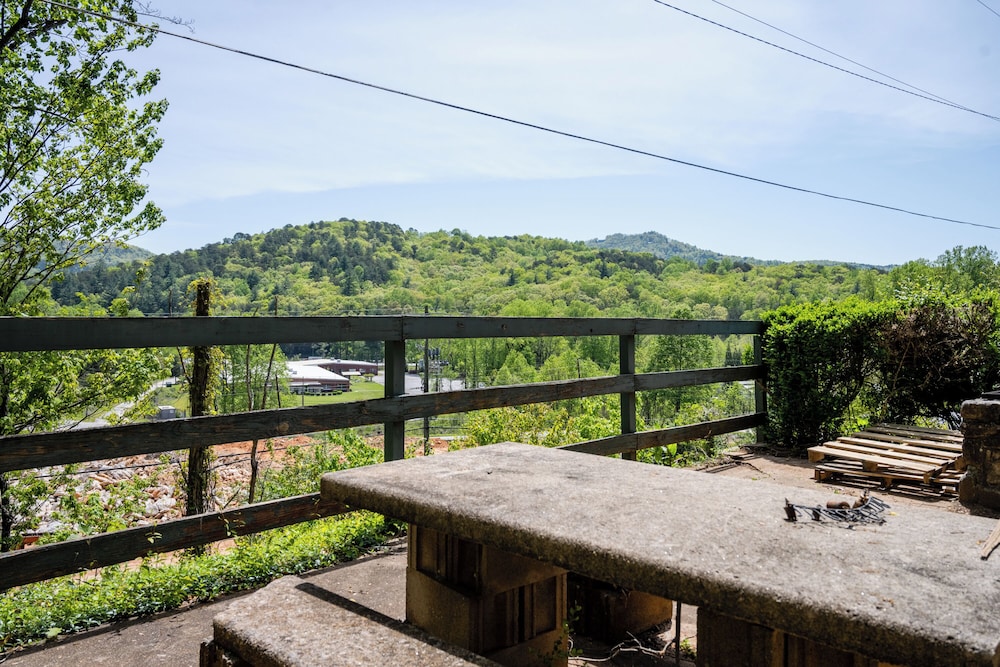 Mountain Aire Cottages & Inn - photo 277