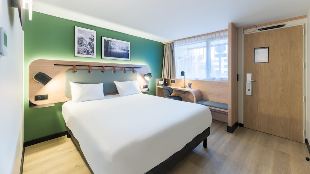 Campanile NATURE Lyon Est Bron Eurexpo