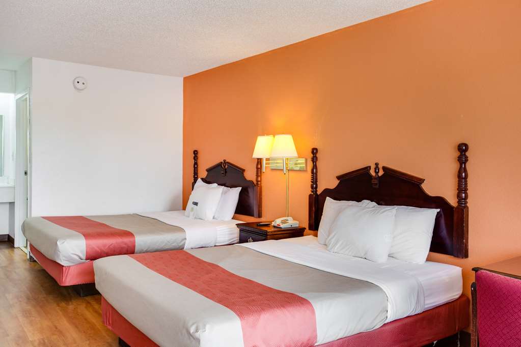 Motel 6 White House TN - photo 21