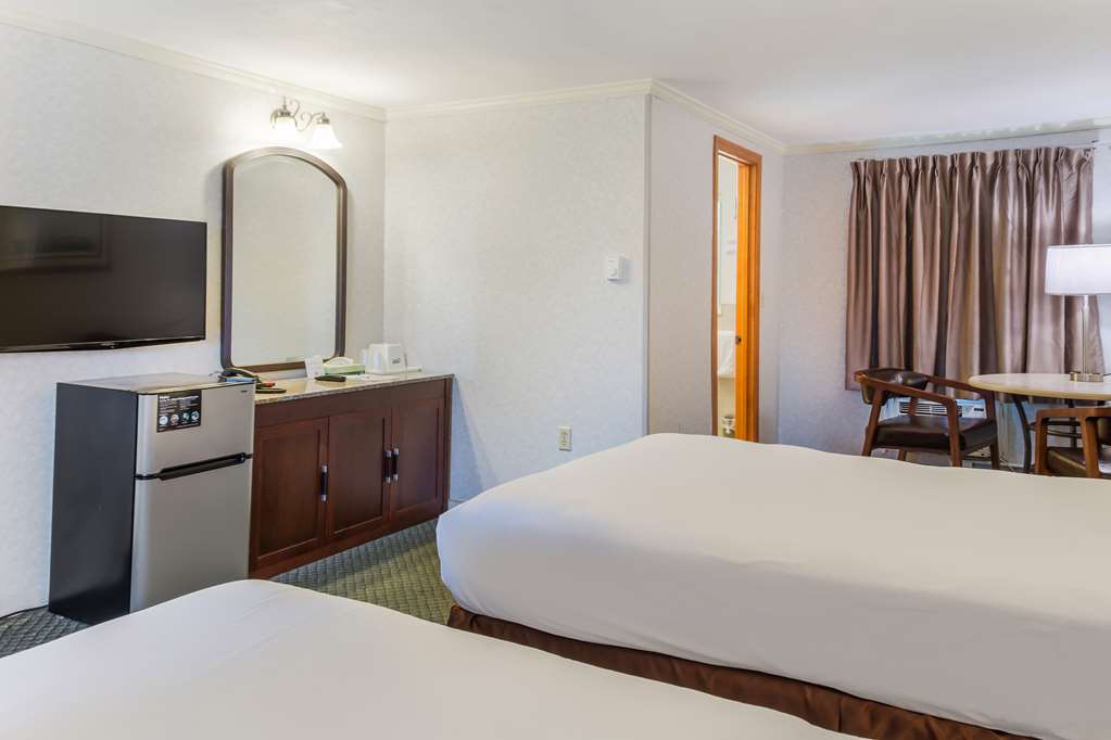 Americas Best Value Inn & Suites Hyannis Cape Cod - photo 25