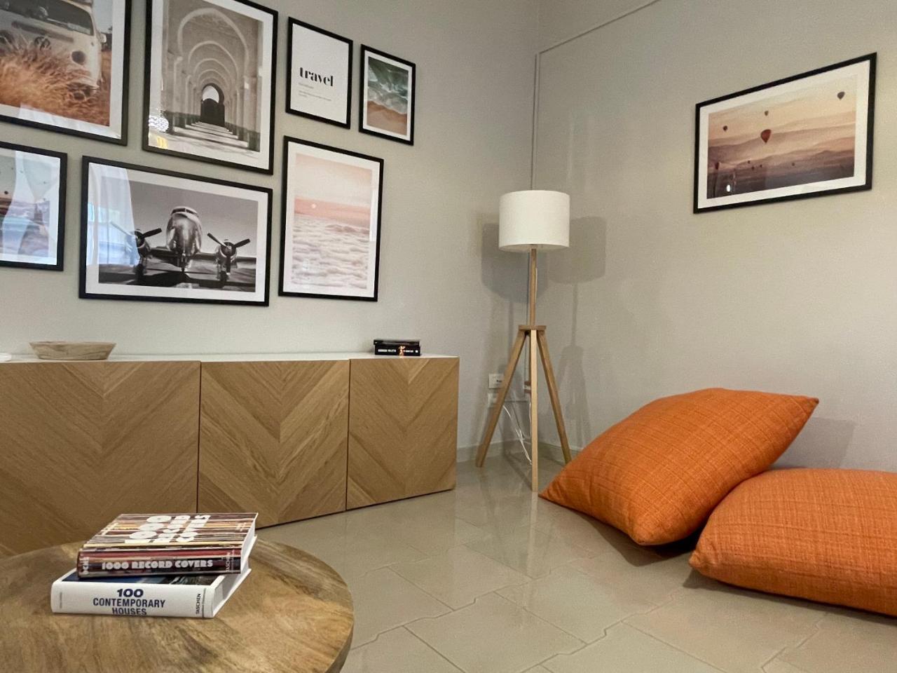 Casa Kippis Rifinito Appartamento Con Posto Auto — 4-Star Luxury Hotel in Taranto, Italy