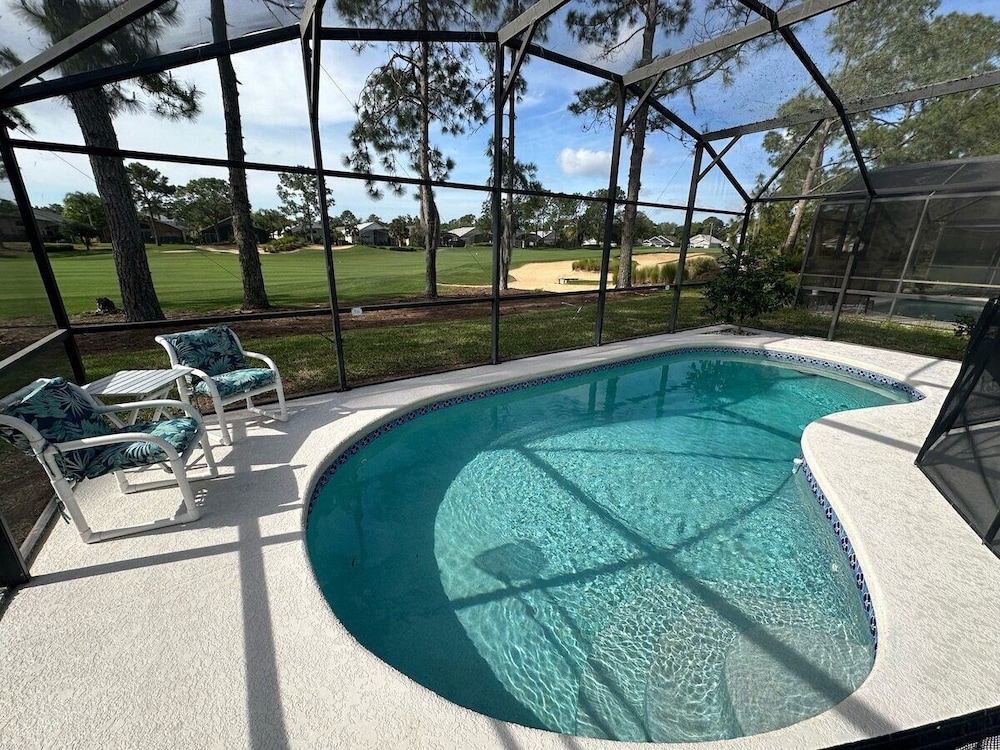 South Facing Pool Villa Golf Course Views Southern Dunes — 4-Star Luxury Hotel in Haines, United States