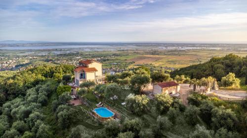 The Sea Air Villa in Massarosa — 4-Star Luxury Hotel in Massarosa, Italy