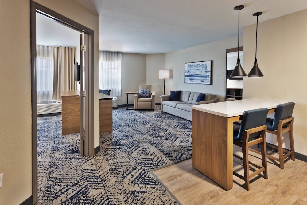 Candlewood Suites Columbus Fort Benning by IHG - photo 21