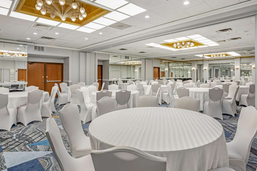 Best Western Rutgers University Hotel - photo 30