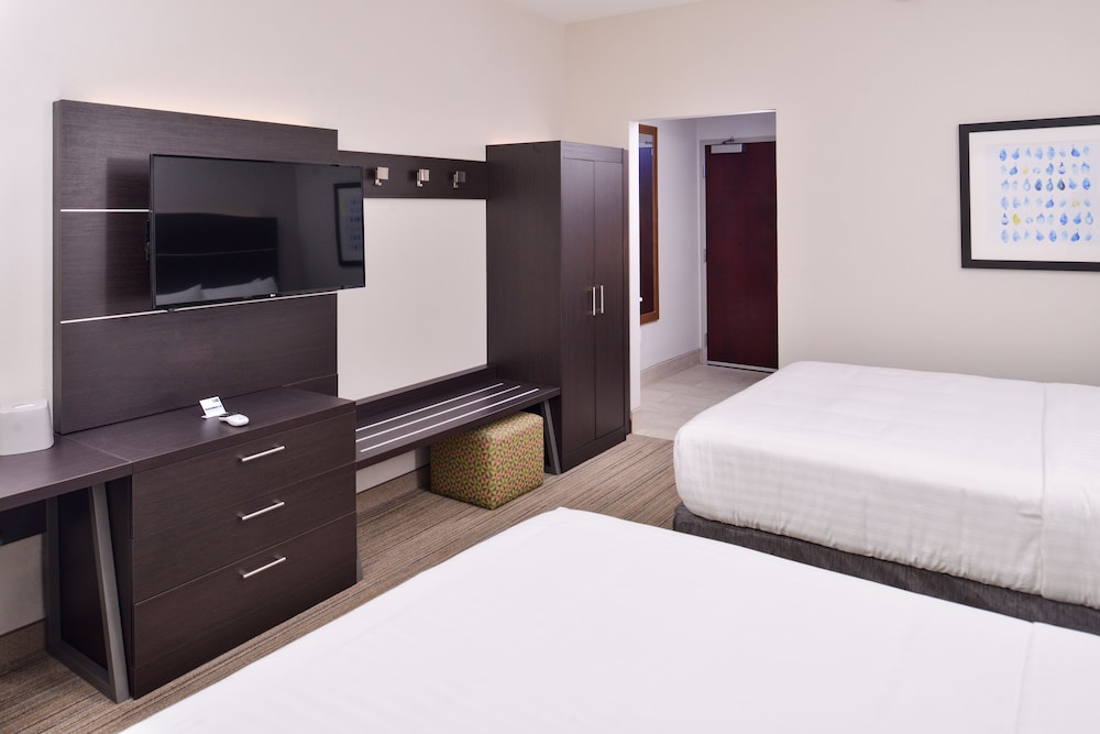Holiday Inn Express Bethlehem an IHG Hotel - photo 2