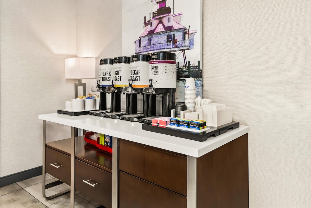 Hampton Inn Elkton - photo 35