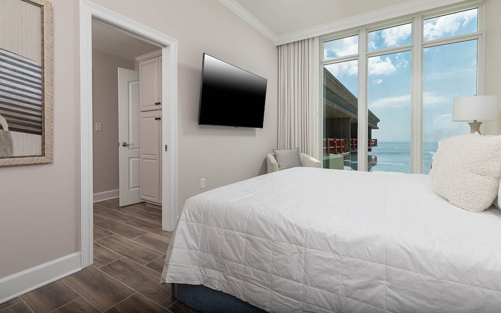 Phoenix Gulf Towers 2704 4 Bedroom Condo - photo 8