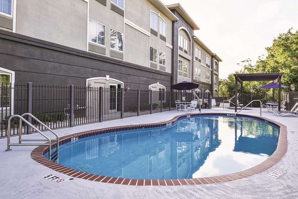 La Quinta Inn & Suites by Wyndham Sebring - photo 10
