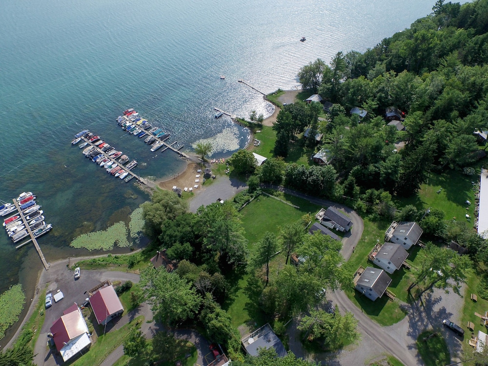 Bayside Inn & Marina - photo 169