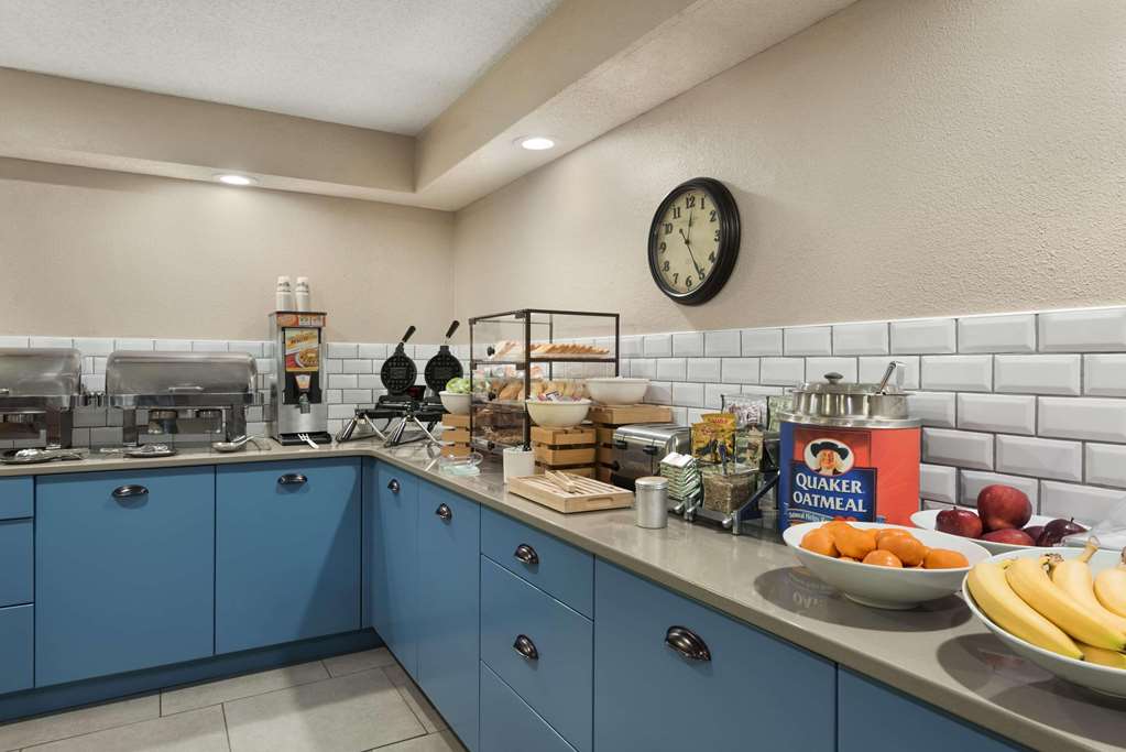 Country Inn & Suites by Radisson Ankeny IA - photo 14