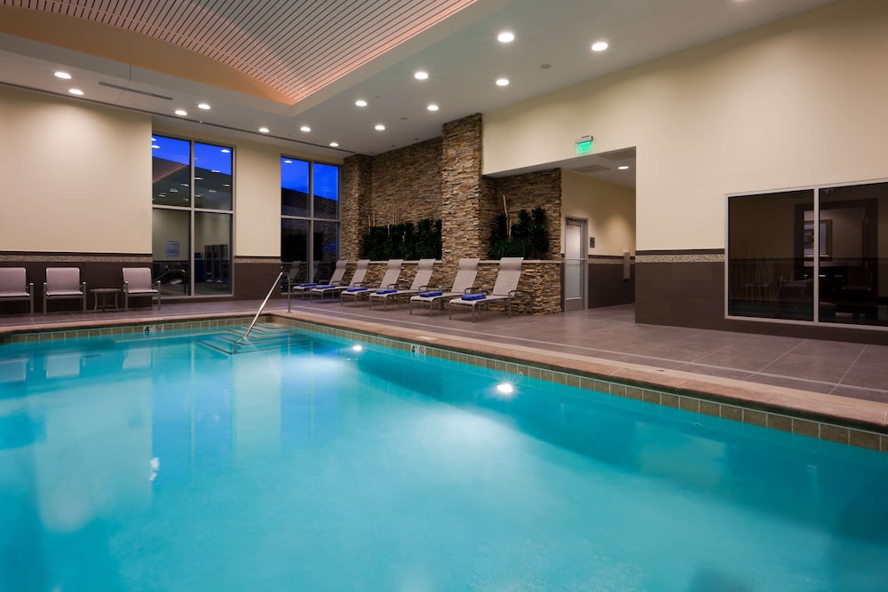Embassy Suites by Hilton Denver Downtown Convention Center - photo 22
