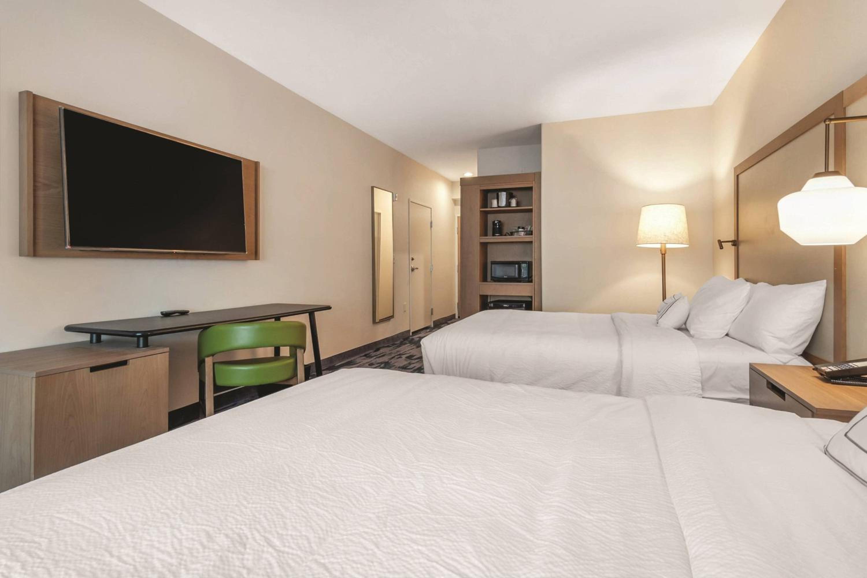 Fairfield Inn & Suites by Marriott Kansas City Shawnee - photo 12