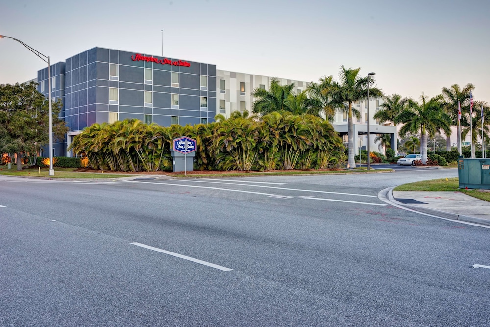 Hampton Inn & Suites Sarasota Bradenton Airport FL - photo 118