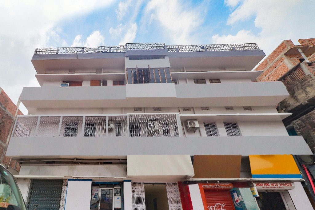 Capital O 80865 Collection O Hotel Mk Grand in Patna, India