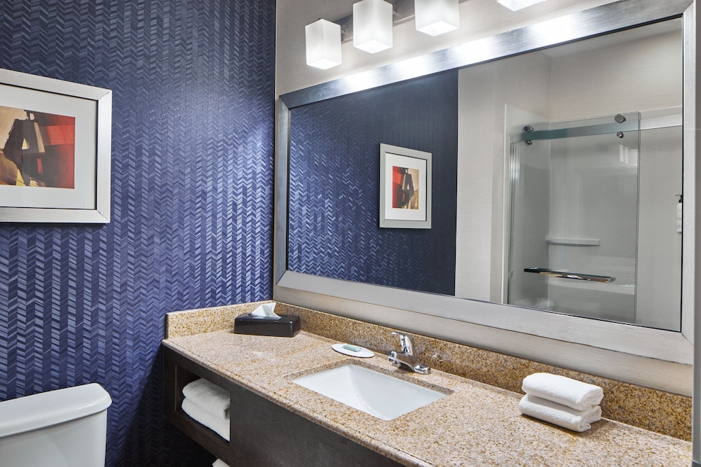 Fairfield Inn and Suites Gainesville - photo 13