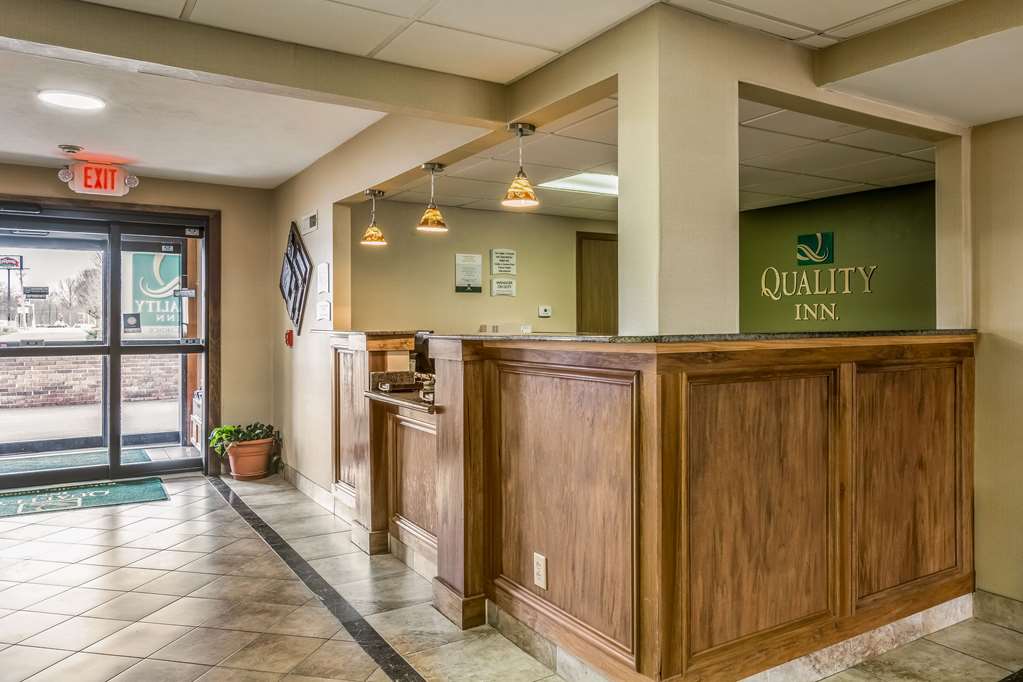 Quality Inn I 74 Batesville - photo 6