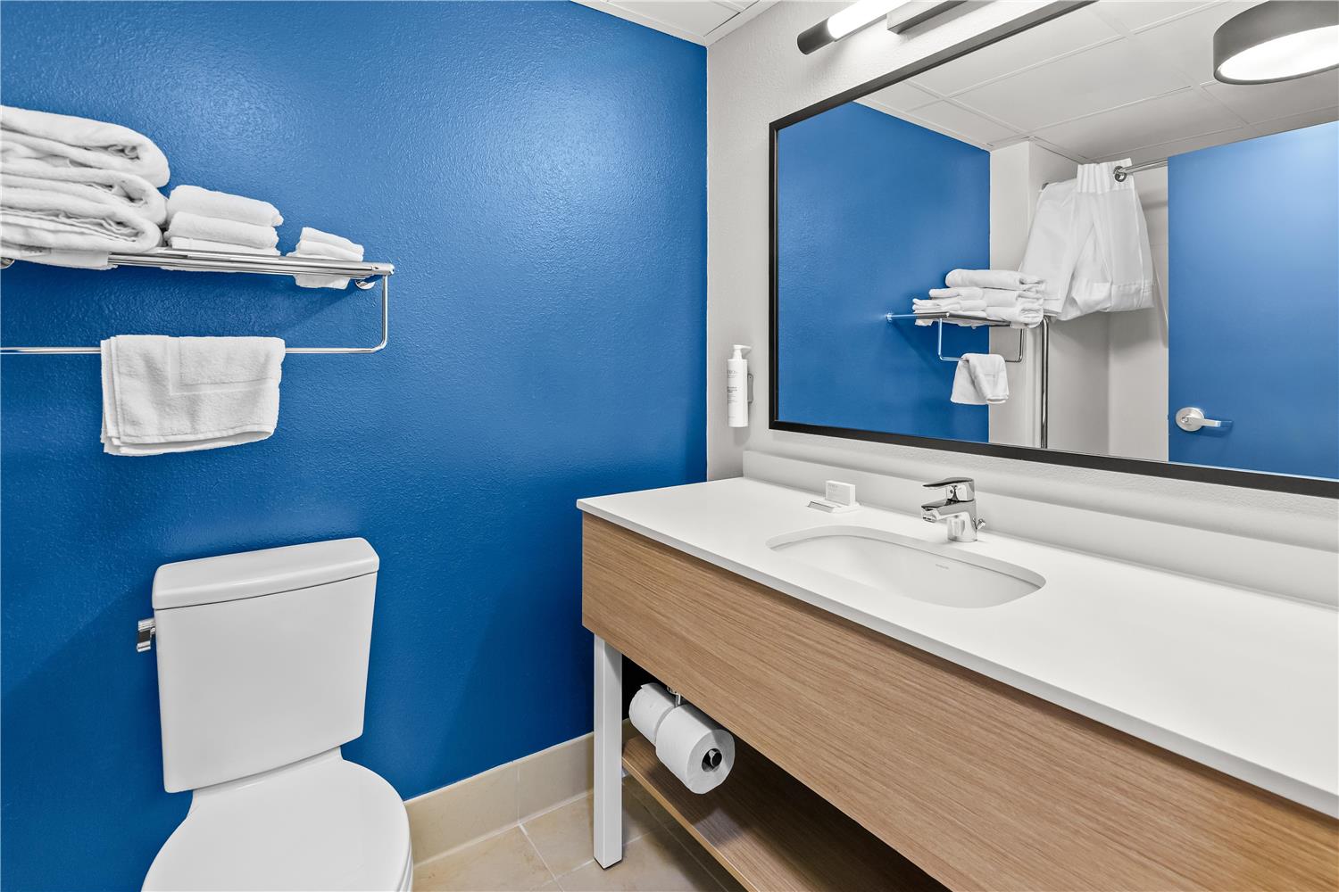 Spark by Hilton Sumter - carbon neutral hotel in Sumter