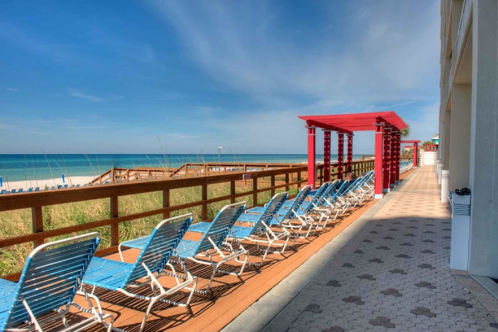 Majestic Beach Tower II 2 Bedroom Apartment - photo 20