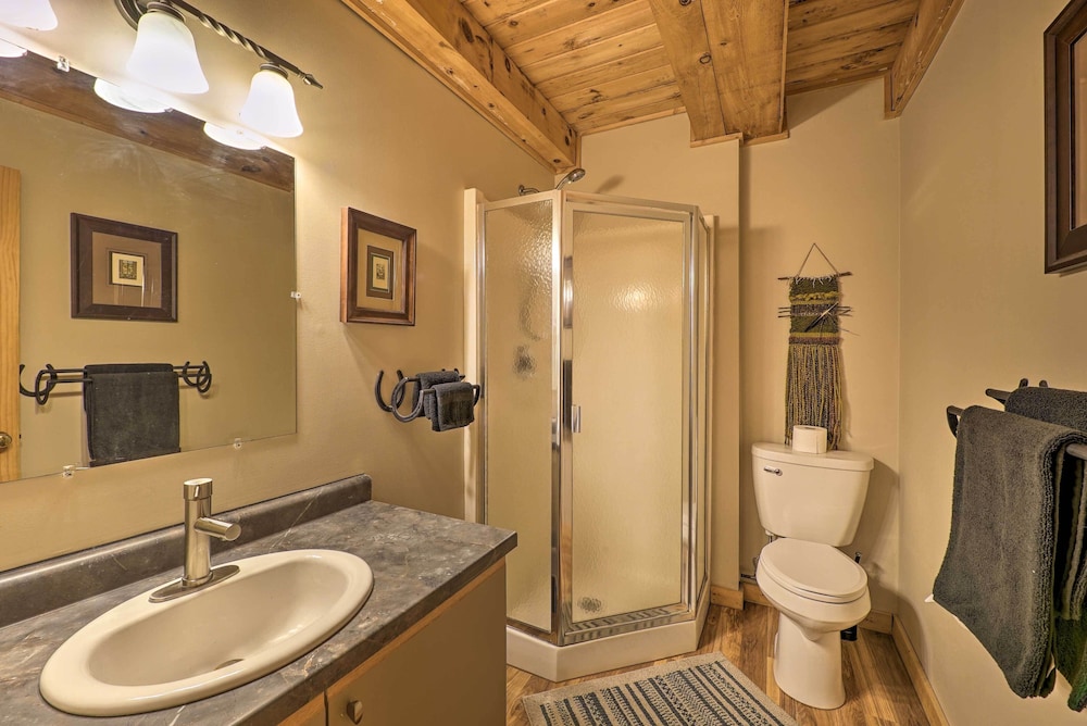Charming Log Cabin at Double JJ Ranch Resort - photo 21