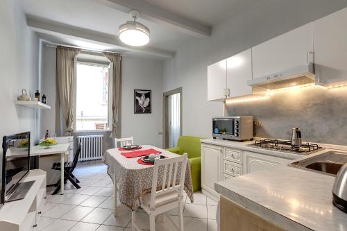 Uffizi Apartment — 4-Star Luxury Hotel in Florence, Italy