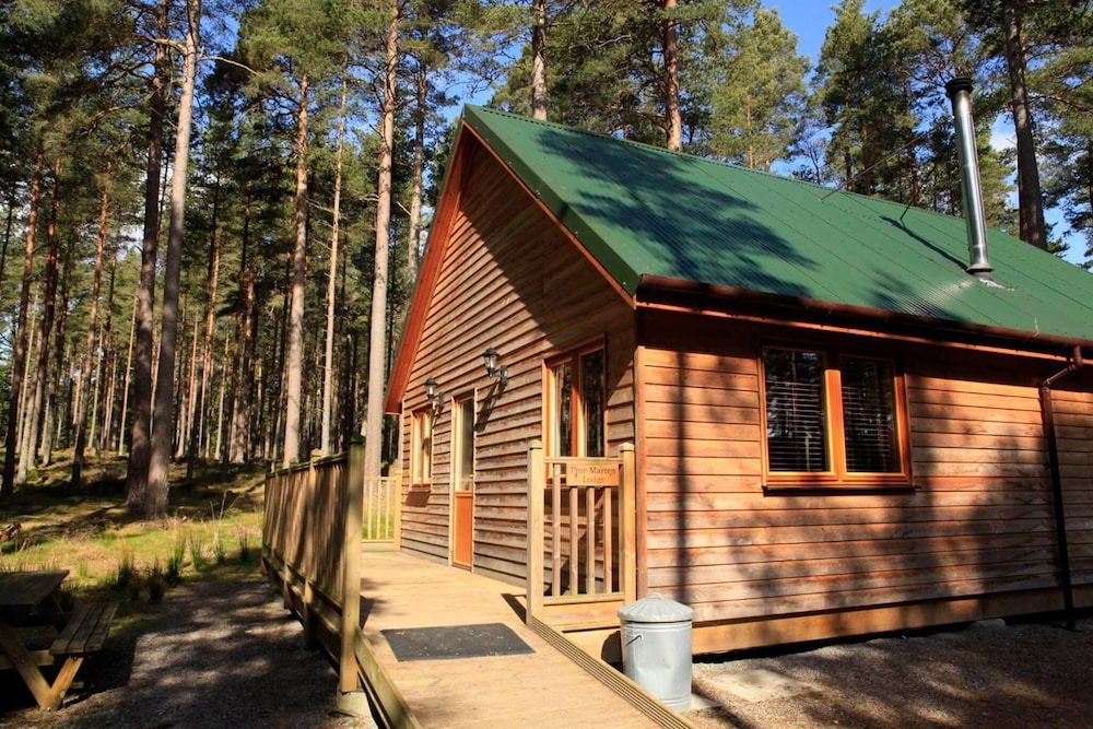 Cairngorm Lodges — hotel in Aboyne