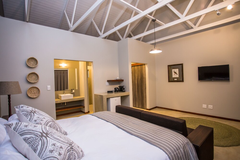 Hamiltons Lodge & Restaurant — 4-Star Luxury Hotel in Mpumalanga, South Africa