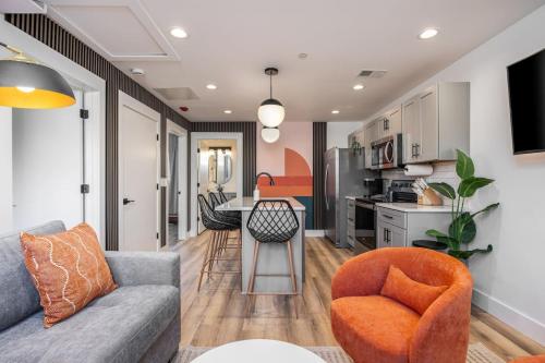 Condo Retreat with Patio & Free Parking by Vanderbilt — 4-Star Luxury Hotel in Nashville, United States