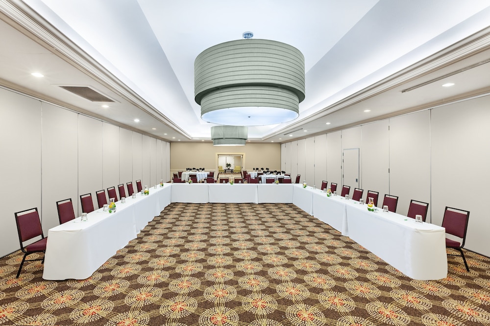 Holiday Inn Tyler Conference Center by IHG - photo 54
