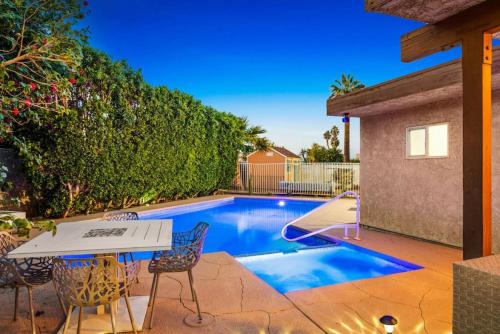Oasis House With Gated Pool And Spa — 4-Star Luxury Hotel in Indio, United States