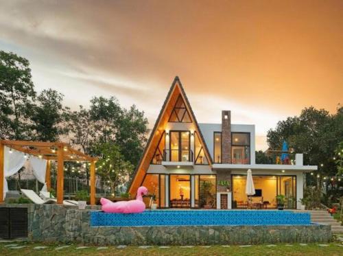 LaLa Villas — 4-Star Luxury Hotel in Hoa Binh, Vietnam