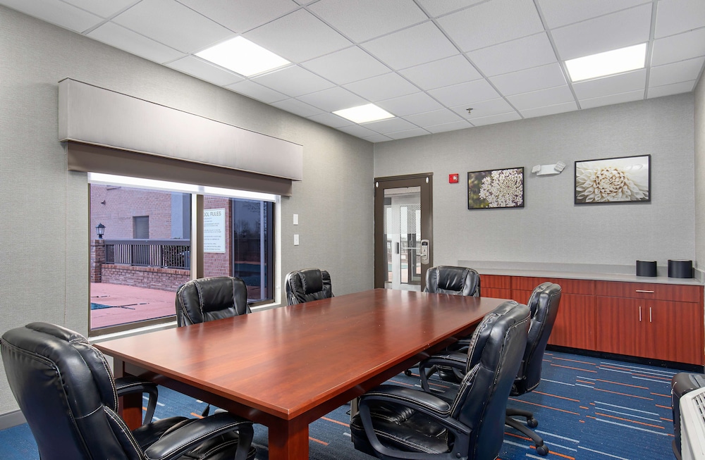 Hampton Inn Corbin KY - photo 31