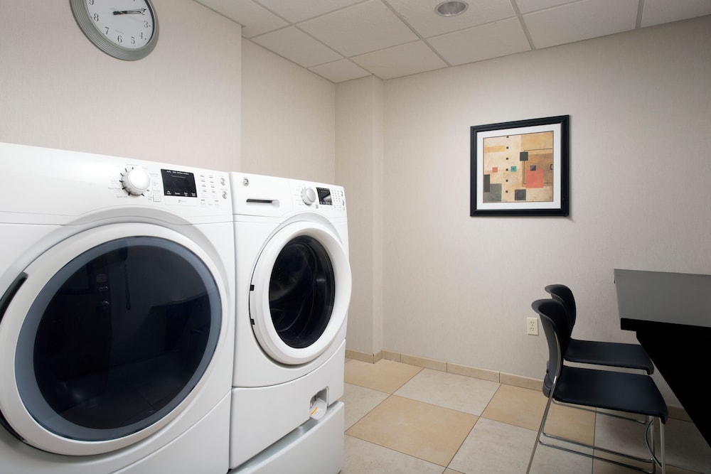Fairfield Inn & Suites by Marriott Miami Airport South - photo 17