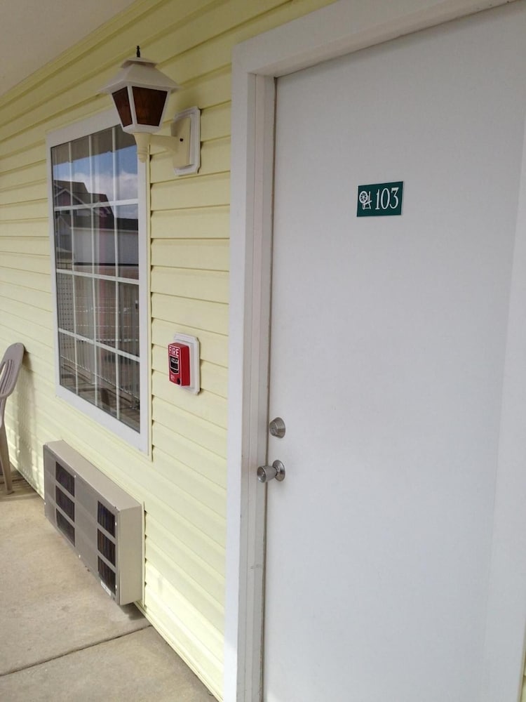 Spinning Wheel Inn - photo 36