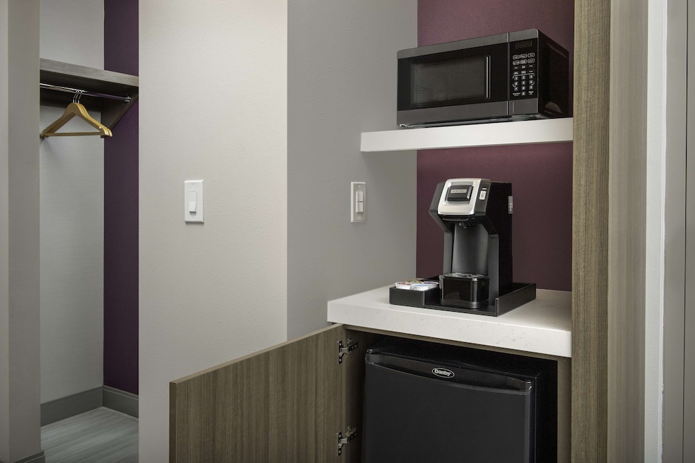 Hilton Garden Inn Pensacola Downtown - photo 15