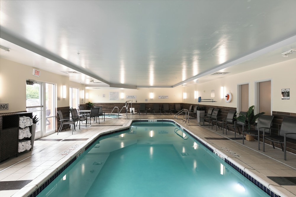 Fairfield Inn & Suites by Marriott Milwaukee Airport - photo 66