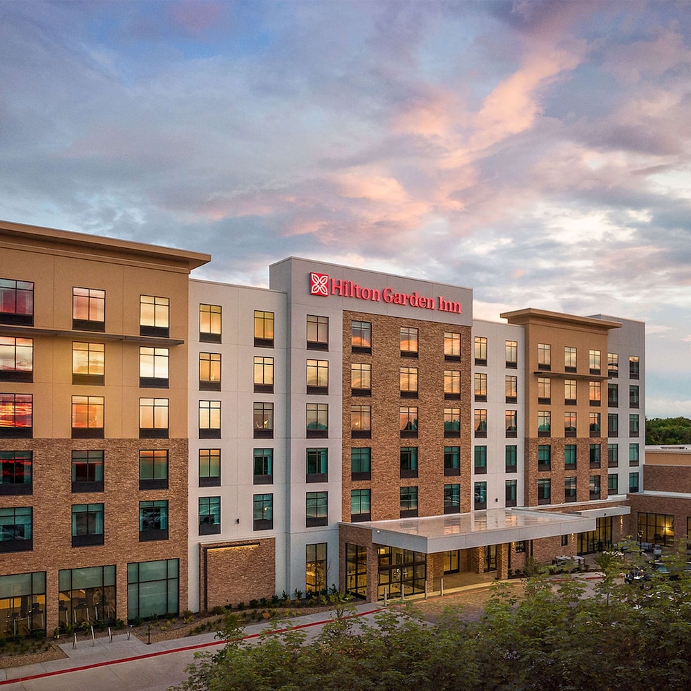 Hilton Garden Inn Grapevine at Silverlake Crossing - photo 65