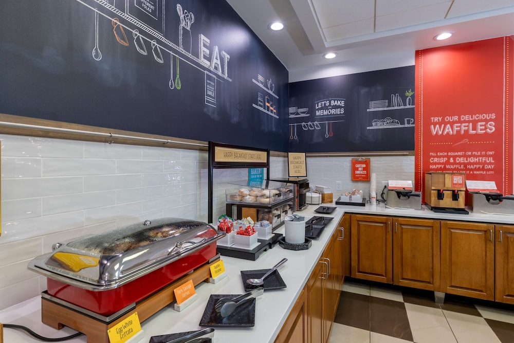 Hampton Inn Christiansburg Blacksburg - photo 37