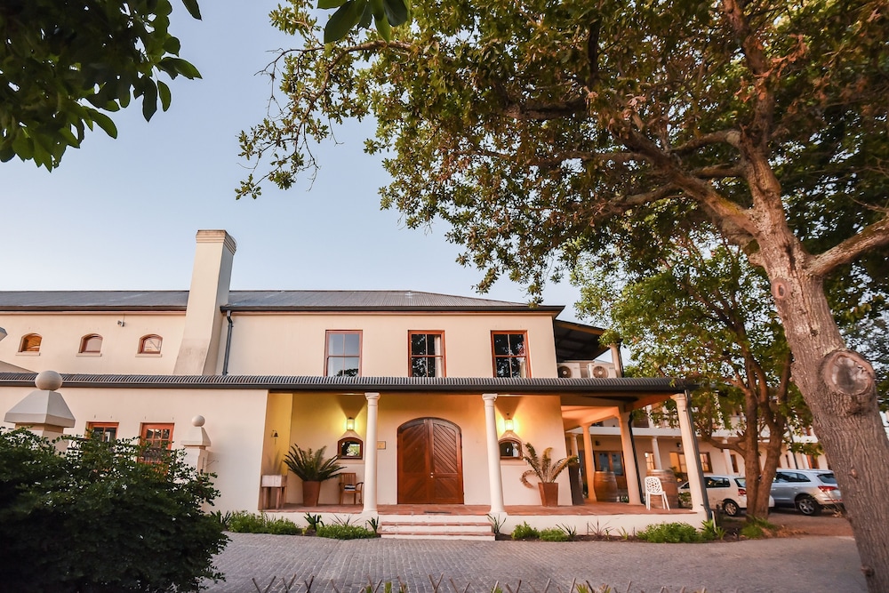 Lovane Boutique Wine Estate & Guesthouse — 4-Star Luxury Hotel in Stellenbosch, South Africa