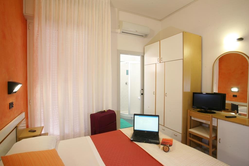 Hotel De La Ville — Rimini — photo 5