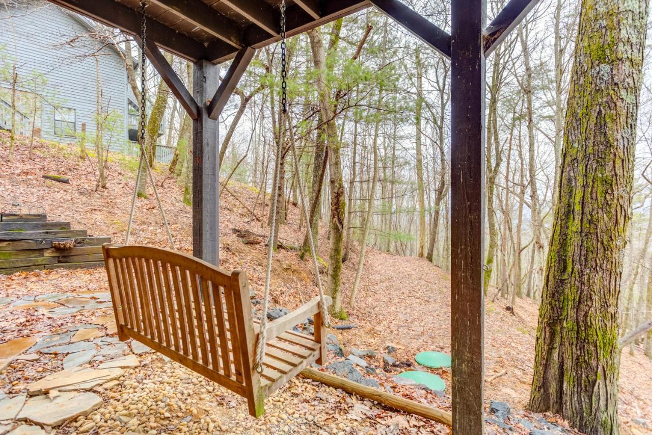 Mountain Oak Manor in Ellijay, United States