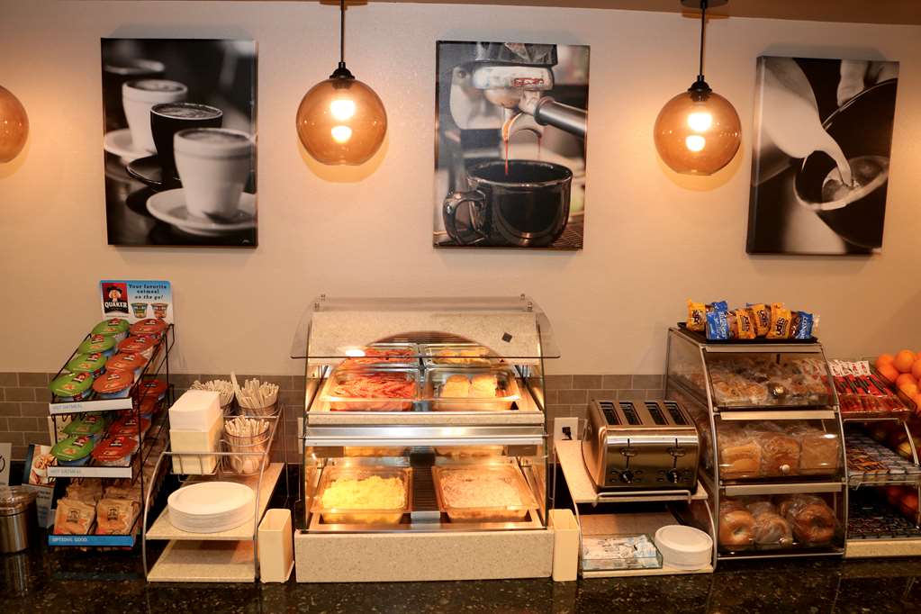 Best Western Plus Omaha Airport Inn - photo 35