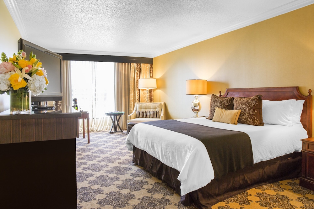 Omni Houston Hotel - photo 38