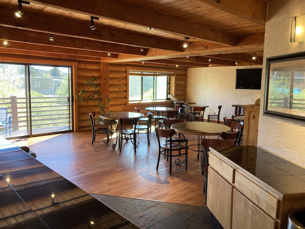 The Boulder Creek Lodge - photo 31