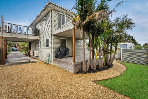 Amongst The Palms Inverloch — Inverloch