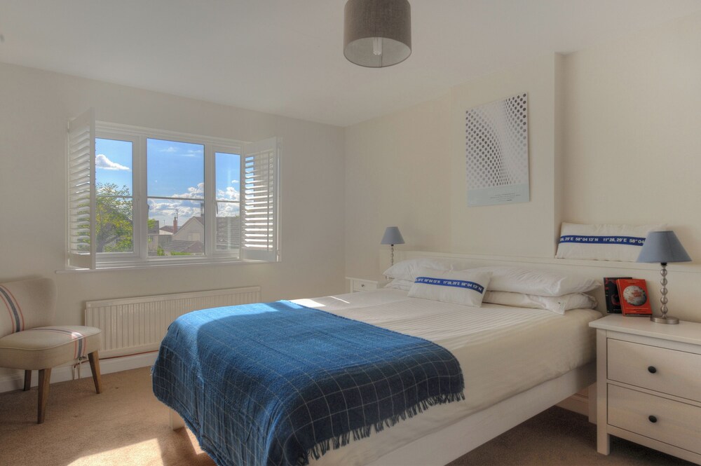 2 Studley Gardens — Lyme Regis — photo 3