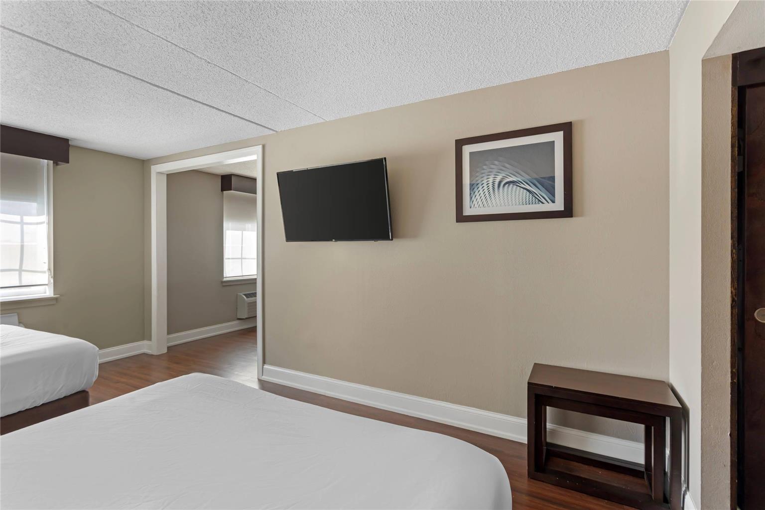 Comfort Inn & Suites Pottstown Eastern Gateway - photo 34