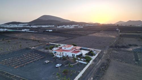 Quintero Suites — 4-Star Luxury Hotel in San Bartolome, Spain